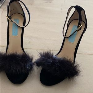 Betsey Johnson faux fur sandals